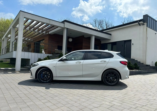 BMW Seria 1 cena 132000 przebieg: 42000, rok produkcji 2021 z Tuszyn małe 172